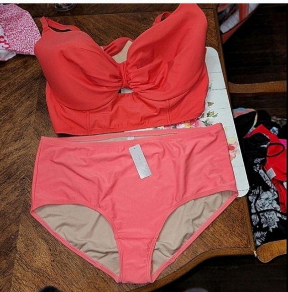 Nwt cacique coral bikini 20 bottoms 46ddd top - Picture 1 of 5